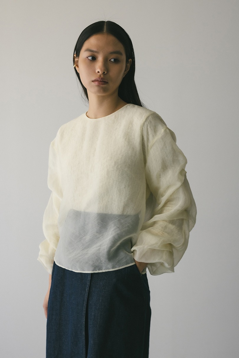 シアーレイヤードトップ