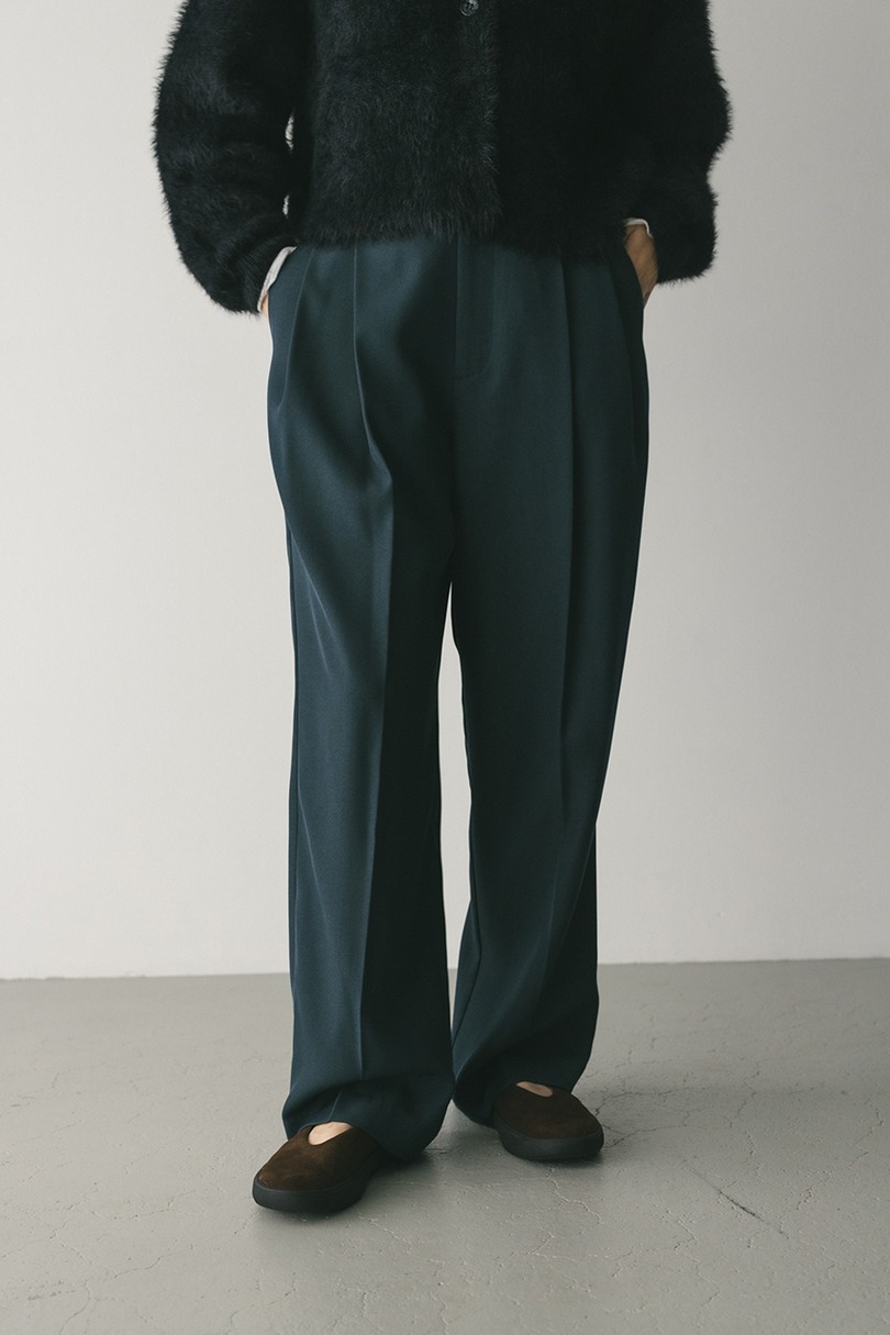 ベーシックツータックパンツ