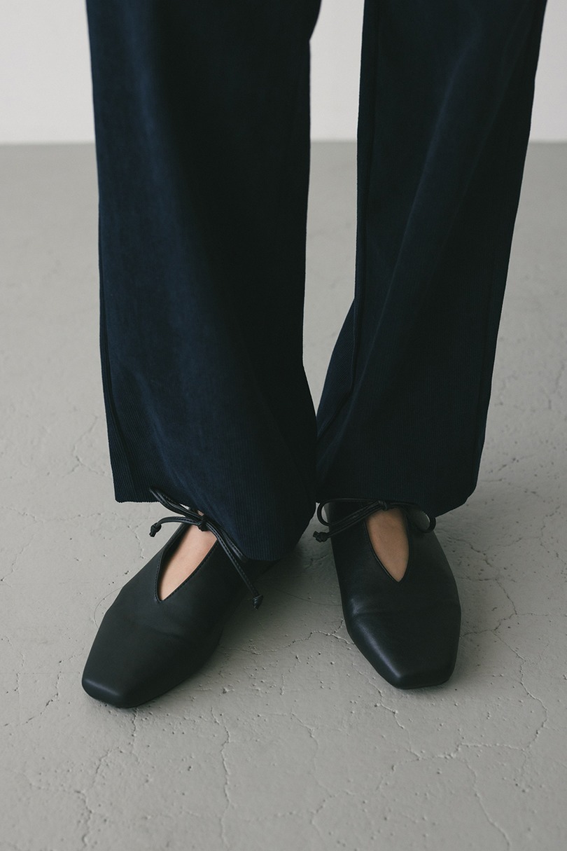 レースアップフラットシューズ