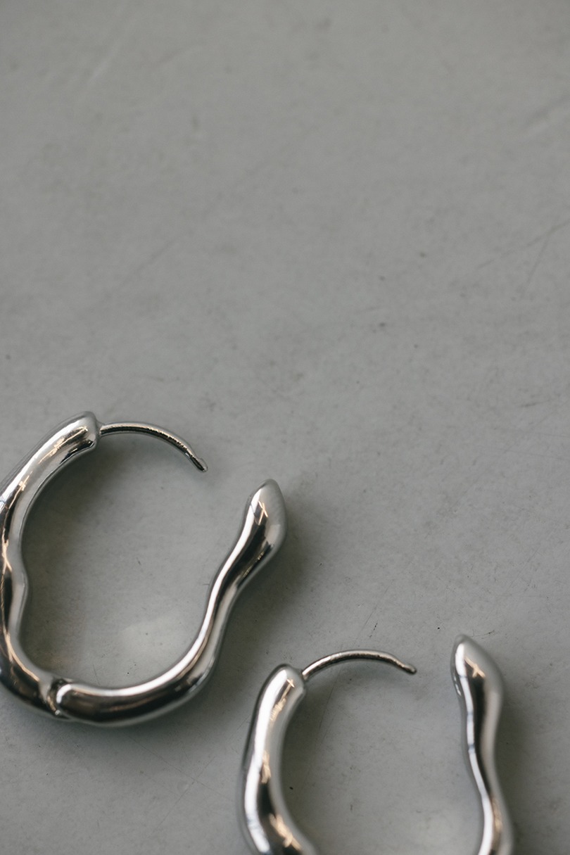 ウェーブラインフープピアス 詳細画像 SLV 10