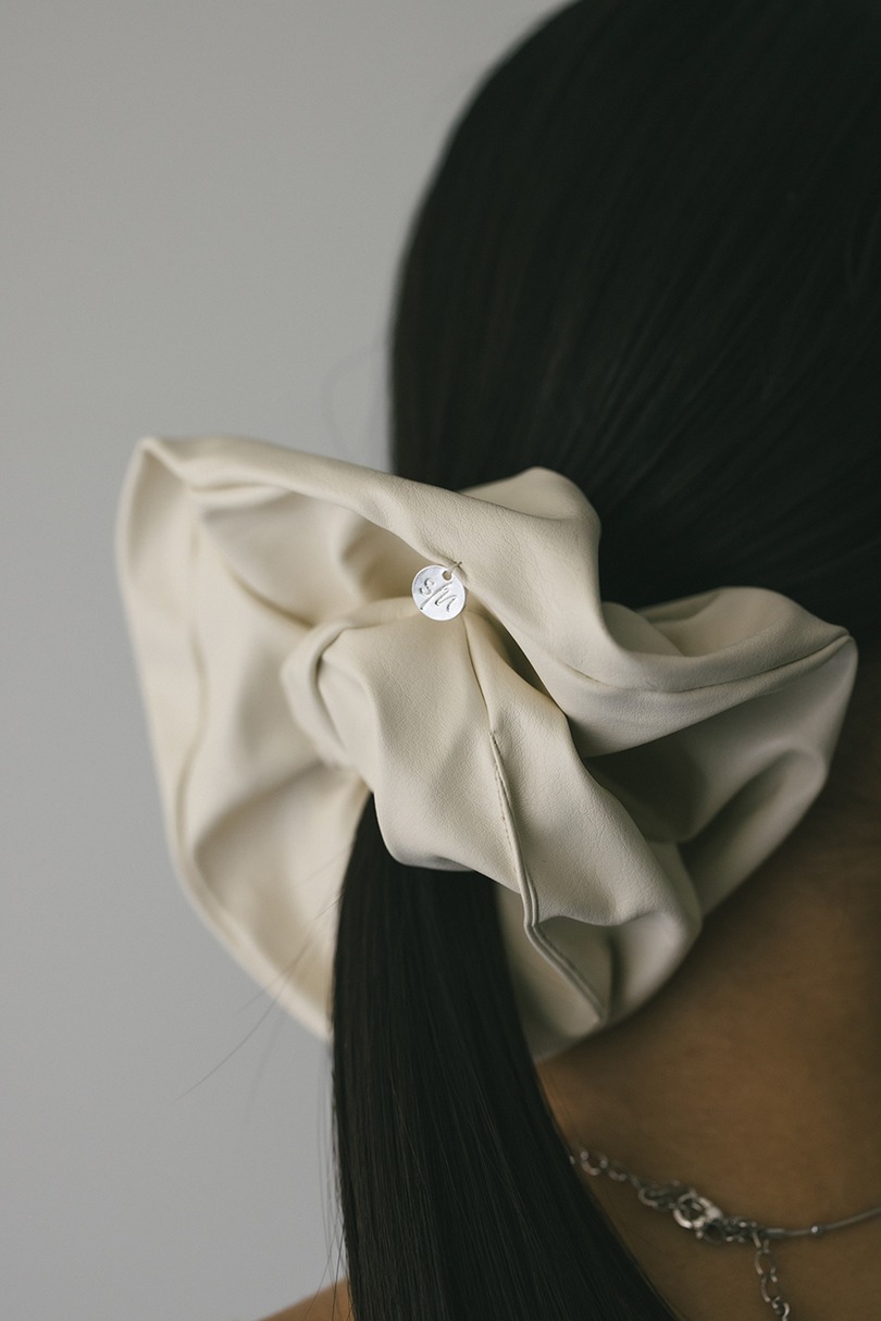 フェイクレザーシュシュ 詳細画像 IVOY 3