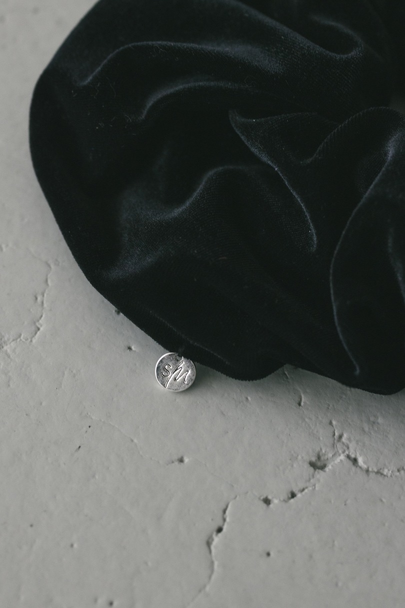 ベロアボリュームシュシュ 詳細画像 BLK 5