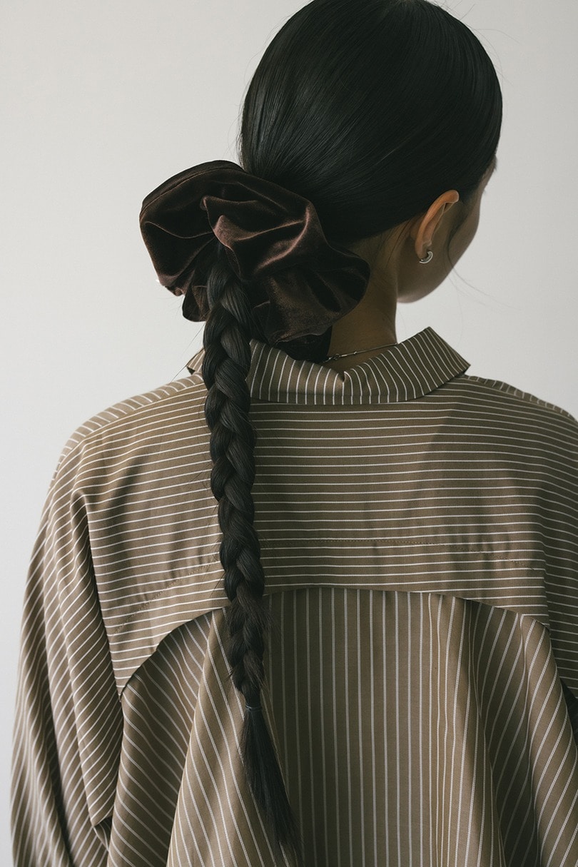 ベロアボリュームシュシュ