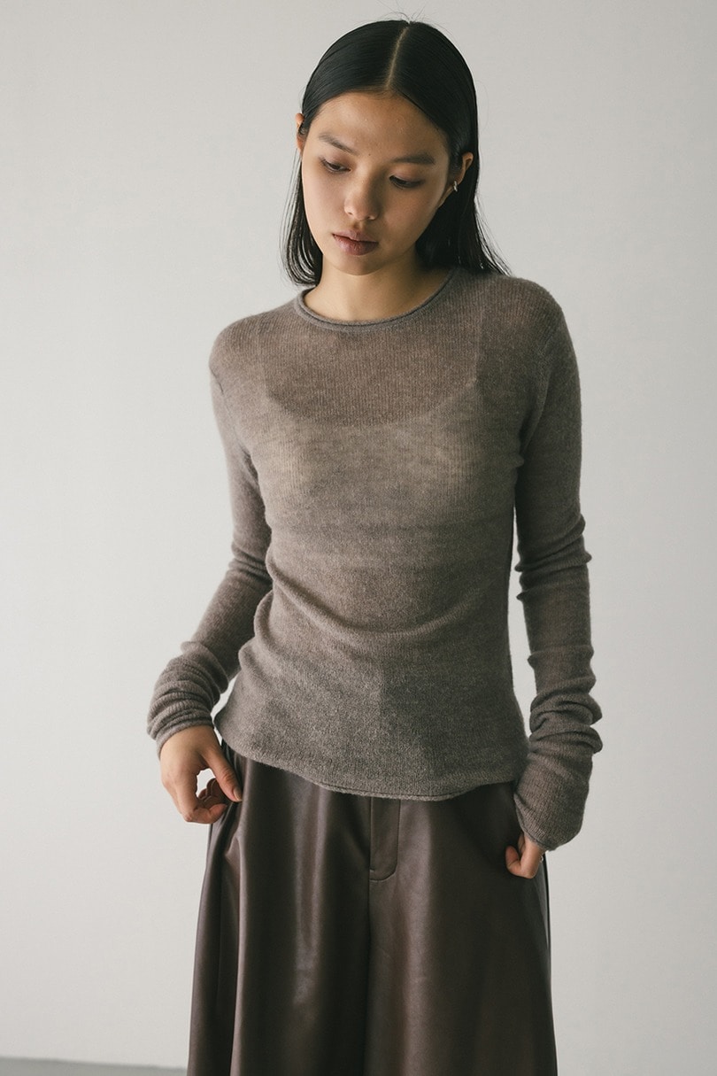 ロングスリーブソフトニット