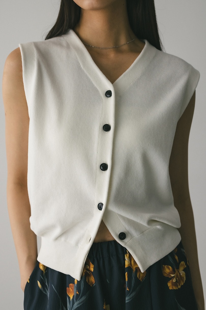 ルーズニットベスト