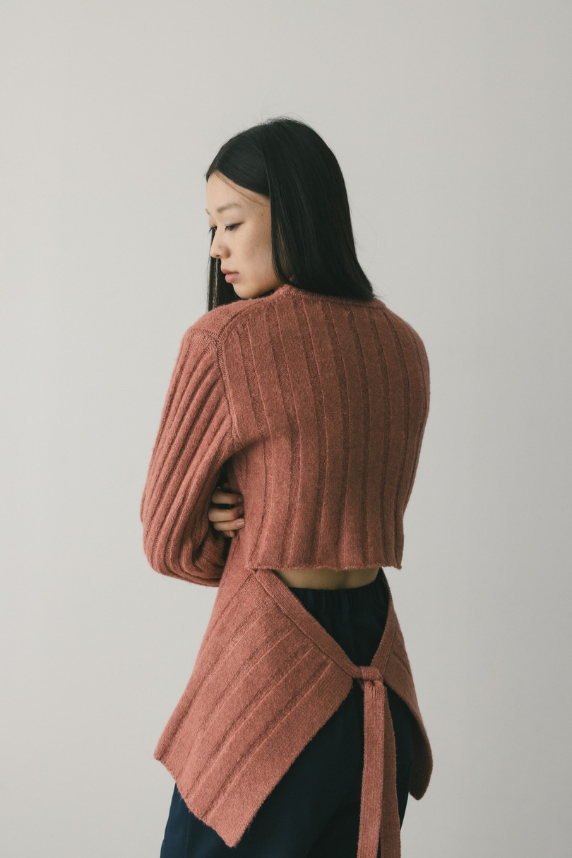 バックリボンリブニット