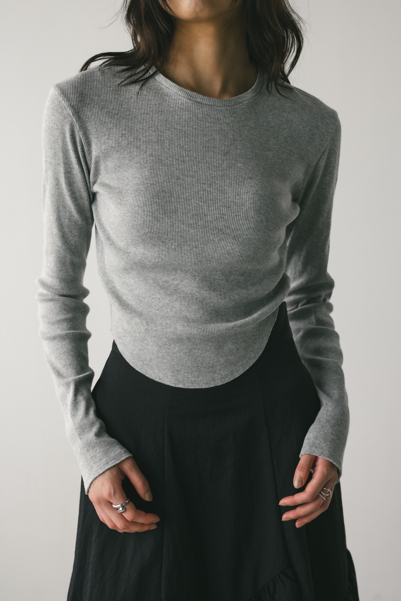 ヘムラウンドリブトップ