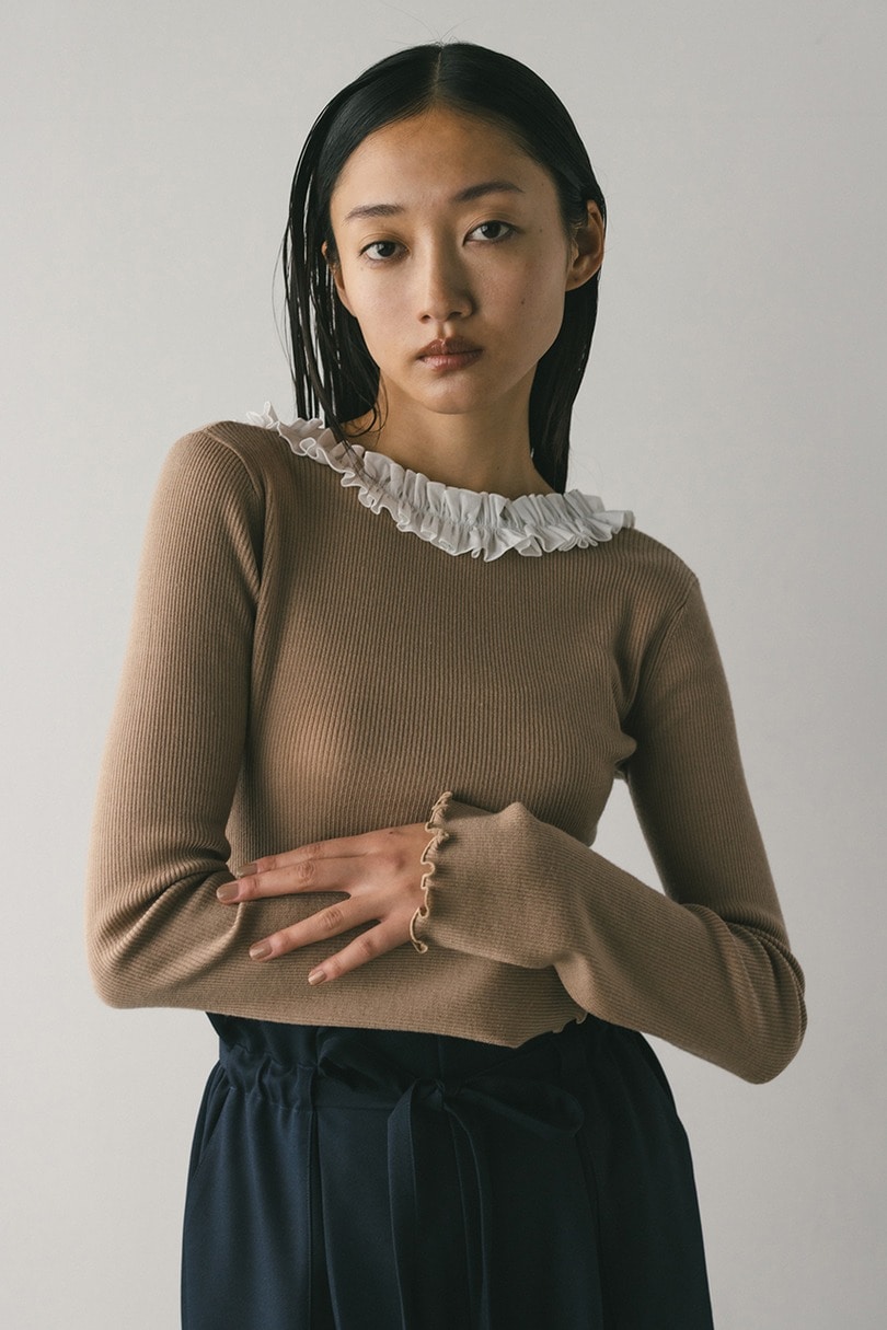 バックオープンフリルニットトップ 詳細画像 BEG 3