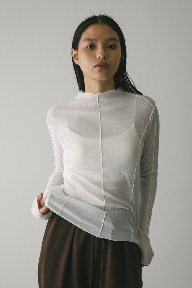 アウトシームカットトップ