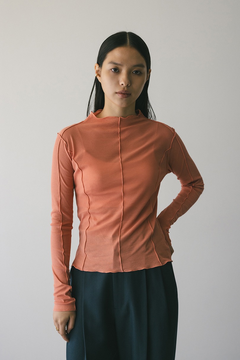 アウトシームカットトップ