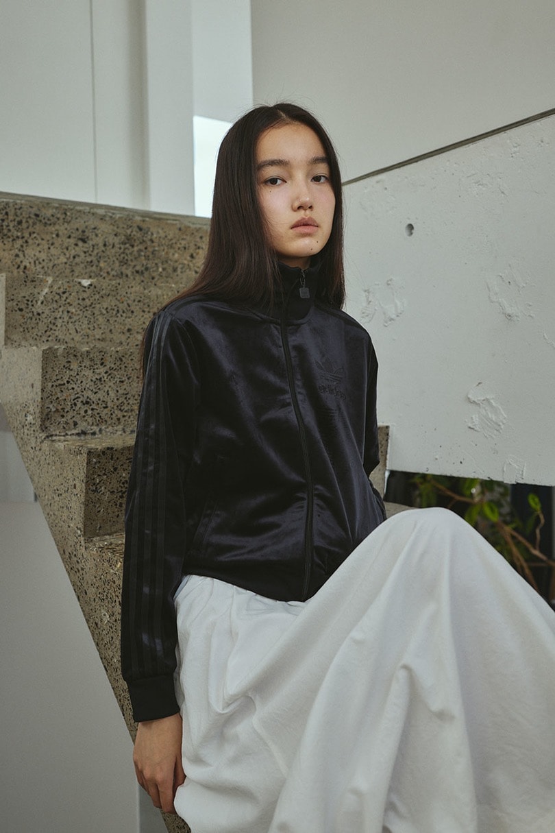 【adidas】VELVET TT トラックトップ