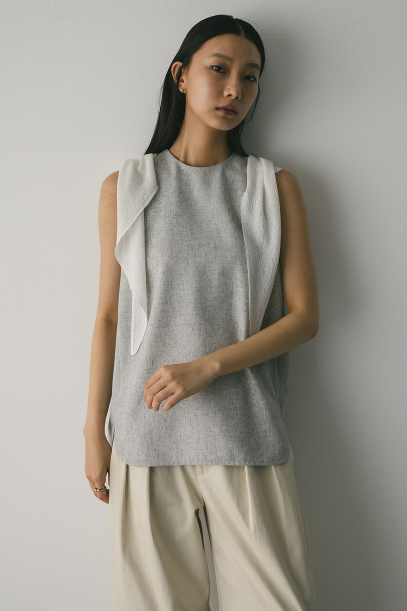 ラウンドフォルムブラウス