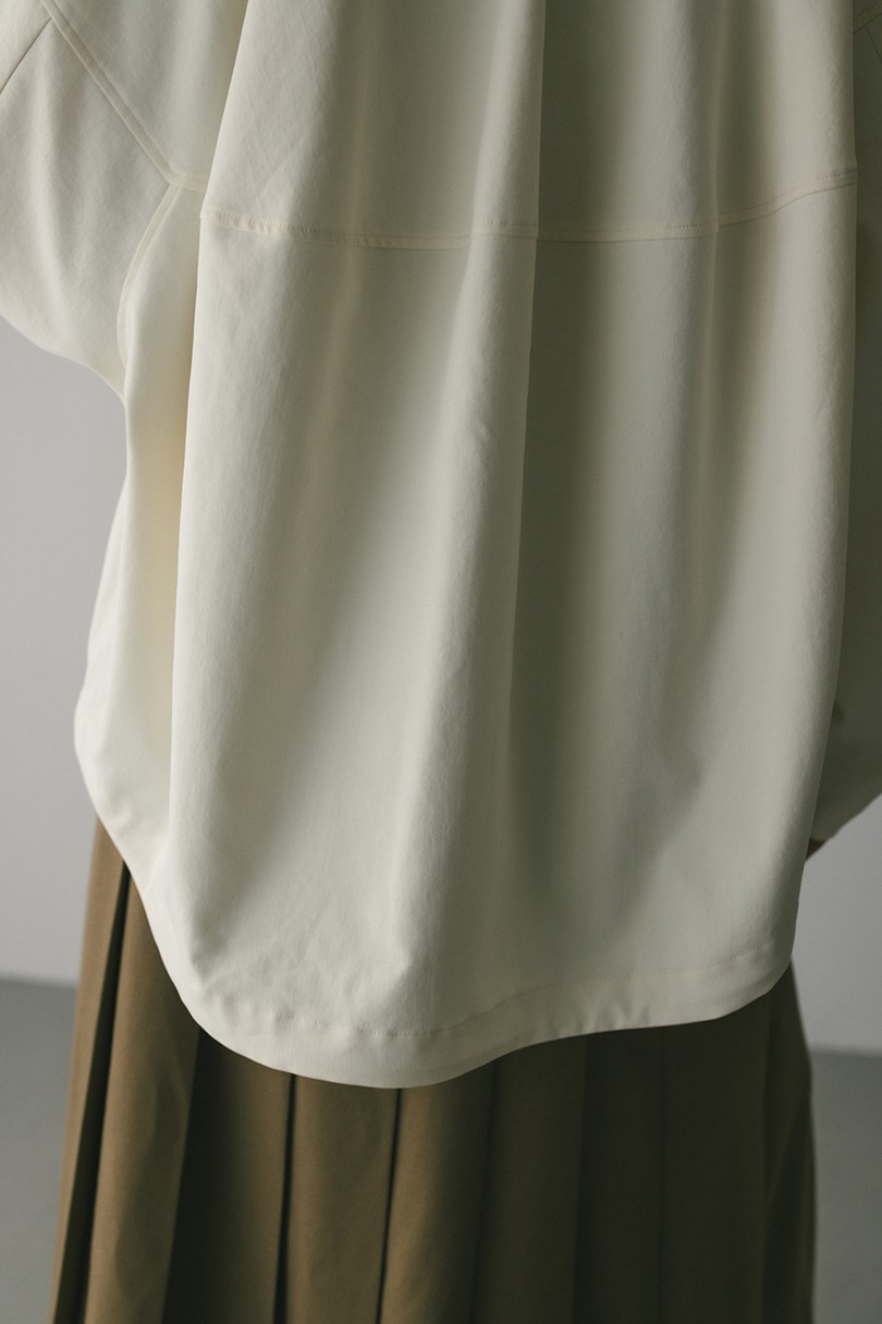 カーブフォルムライトブルゾン 詳細画像 WHT 11