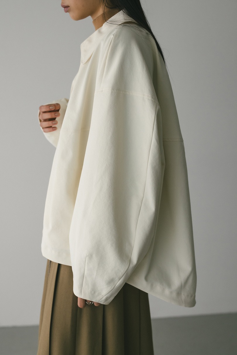 カーブフォルムライトブルゾン 詳細画像 WHT 7