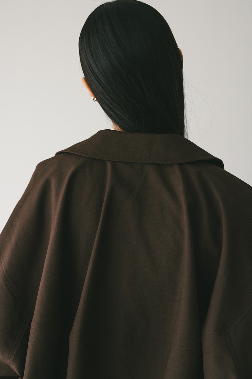 カーブフォルムライトブルゾン 詳細画像 BRN 10