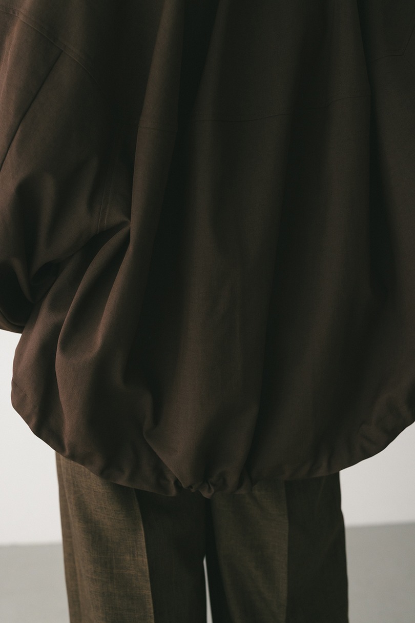 カーブフォルムライトブルゾン 詳細画像 BRN 11