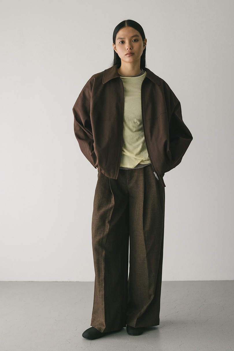 カーブフォルムライトブルゾン 詳細画像 BRN 2