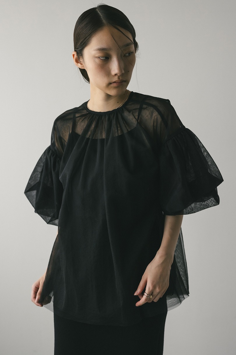 ギャザースリーブチュールトップ