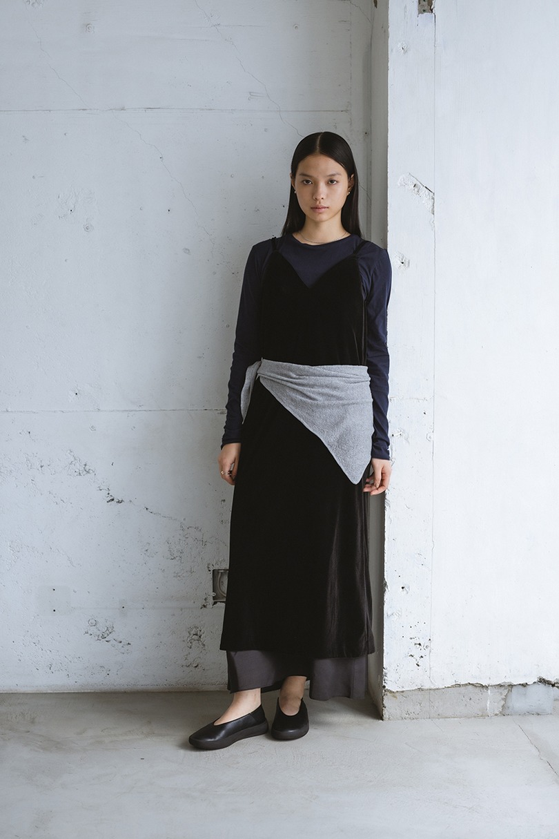 ベロアレイヤーキャミワンピース