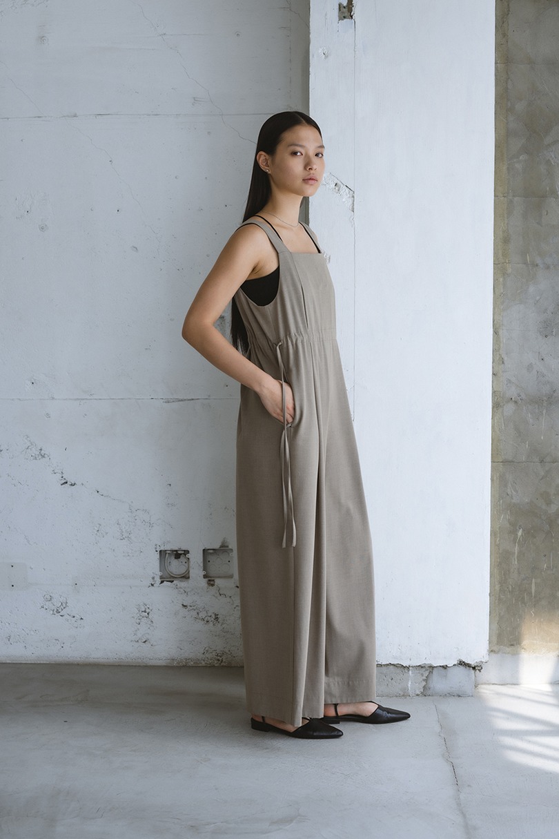 サイドギャザーワイドロンパース