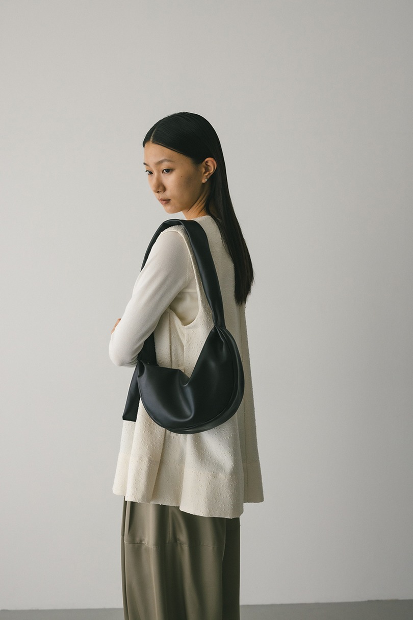 パッファーマンドリンバッグ 詳細画像 BLK 2