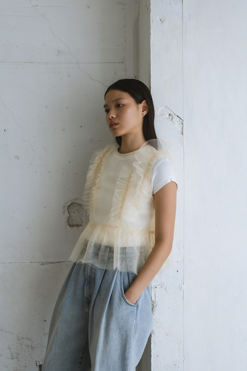 チュールフリルベスト