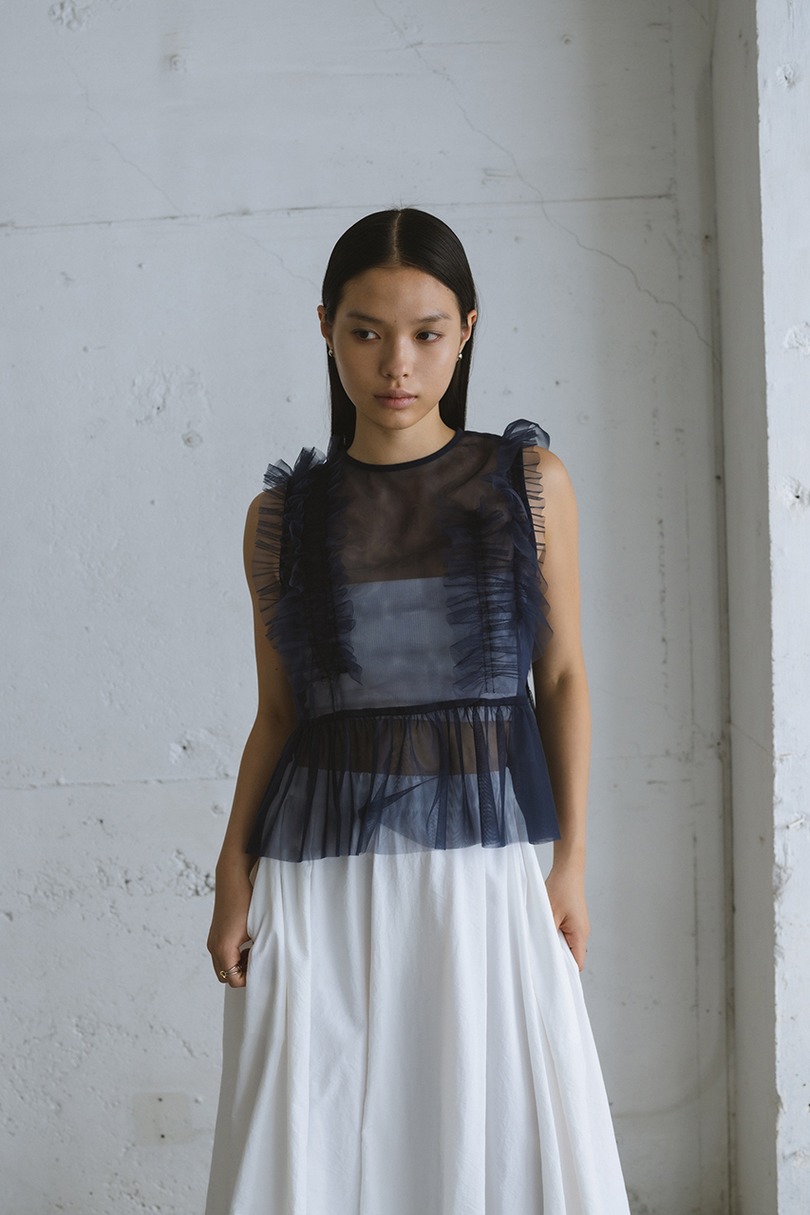 チュールフリルベスト