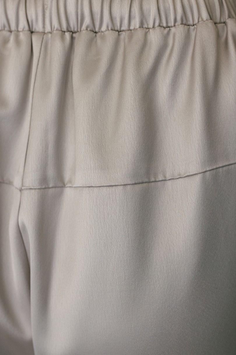 サテンワイドフォルムパンツ 詳細画像 IVOY 10