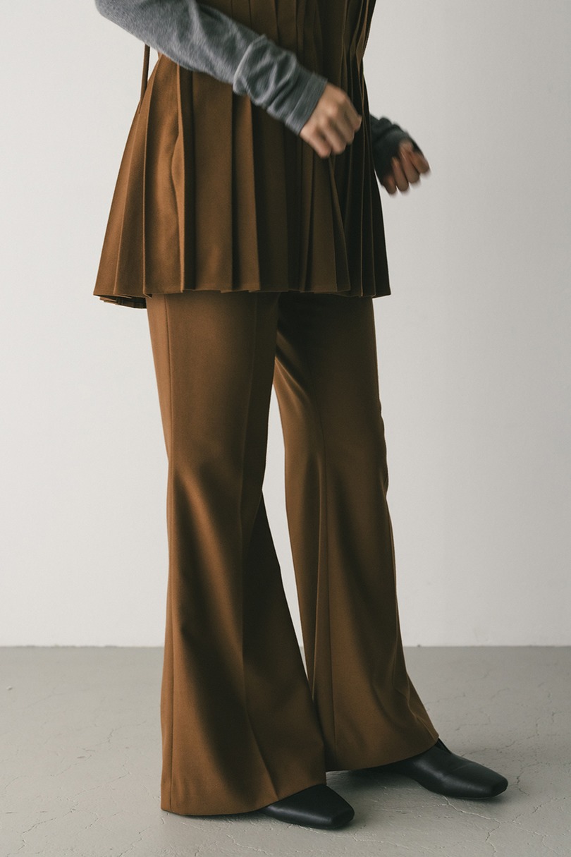 センタープレスフレアパンツ 詳細画像 BRN 3