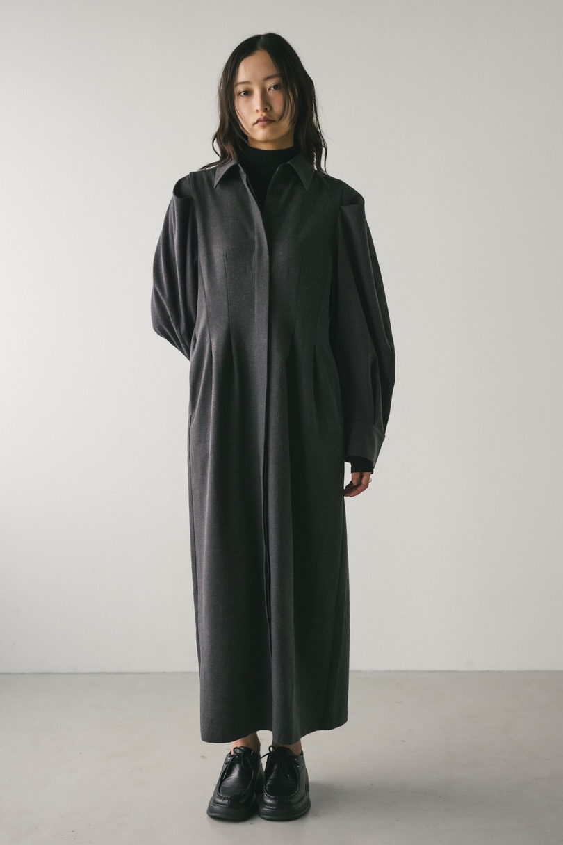 ショルダータックワンピース