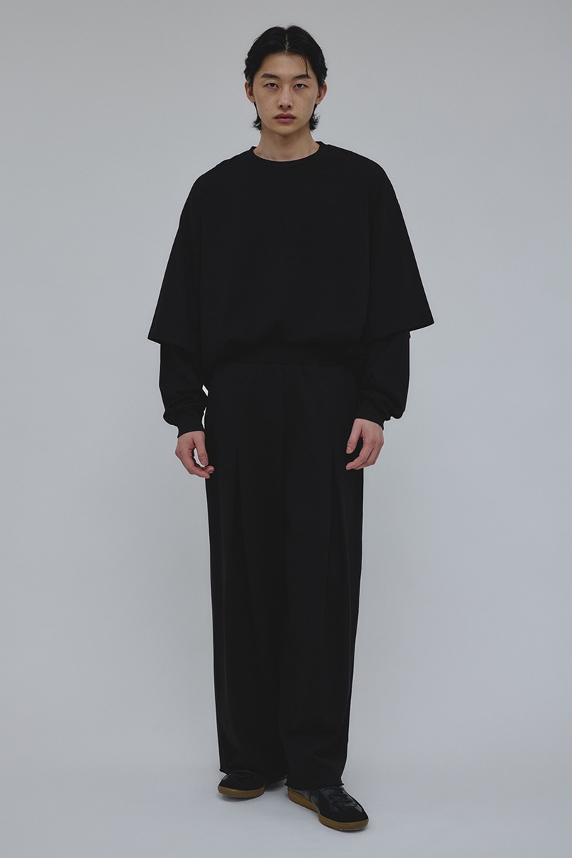 ワイドタックスウェットパンツ
