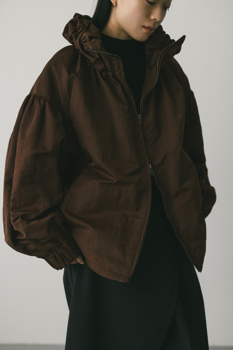 ギャザーネックブルゾン