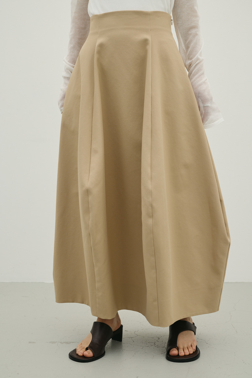 ヘムバルーンスカート