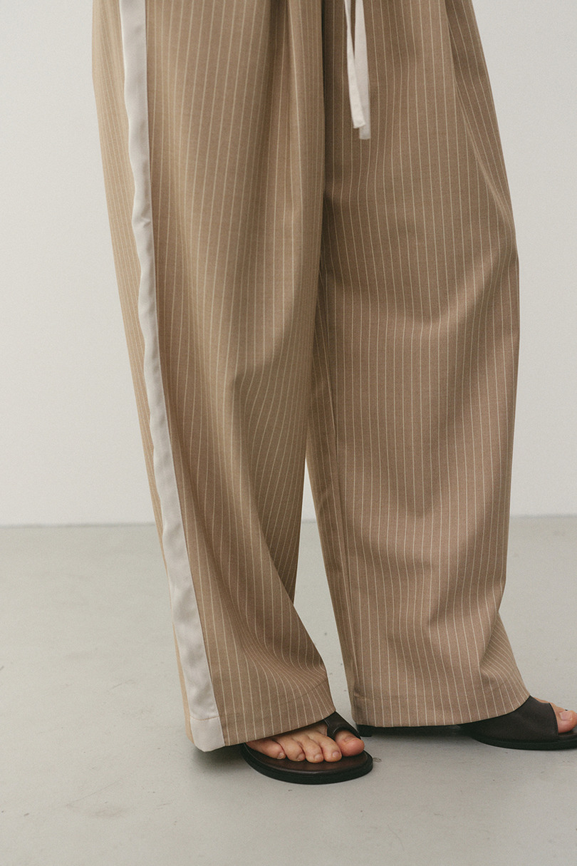 サイドラインストライプパンツ 詳細画像 BEG 10
