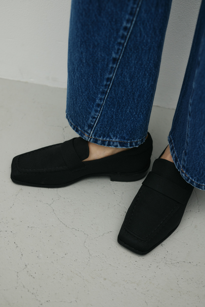 キャンバススクエアローファー