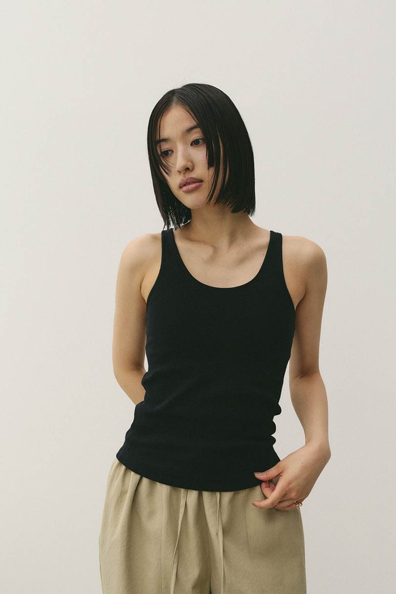 カップ付きリブタンクトップ