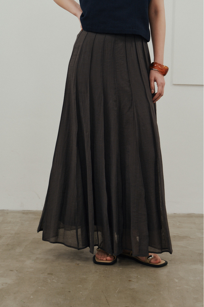 ピンタックシアースカート