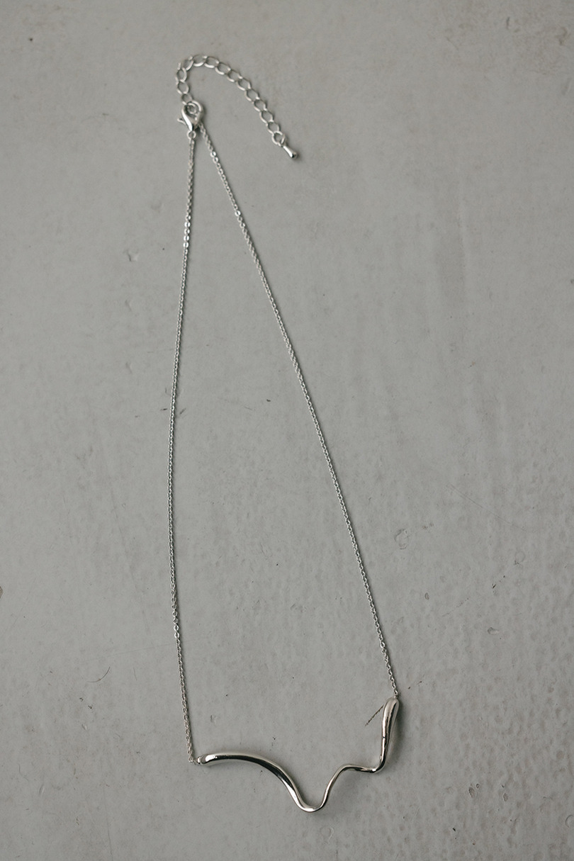 ニュアンスモチーフネックレス