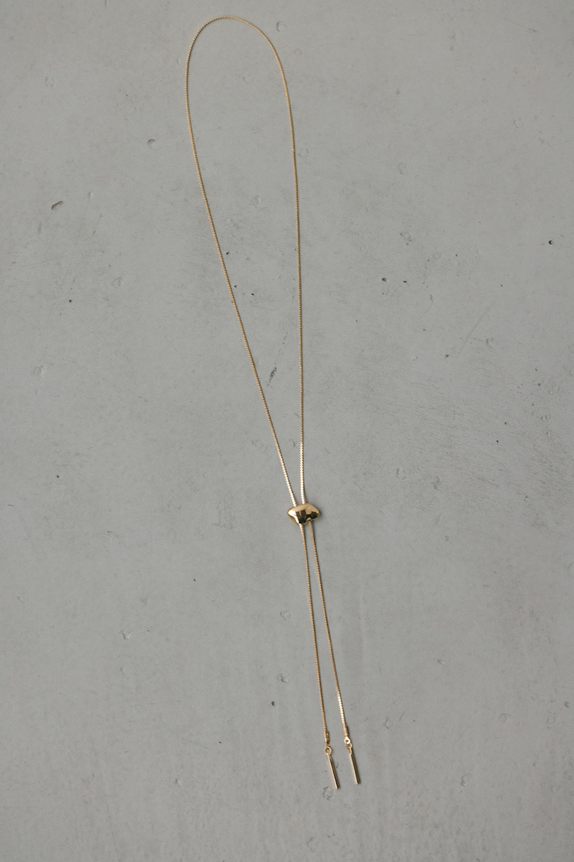 モチーフタイネックレス