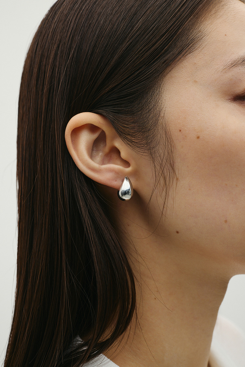 ドロップモチーフピアス