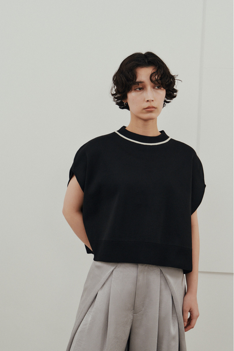 パイピングニットトップ