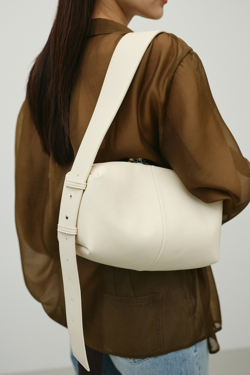 ワイドベルトスクエアバッグ