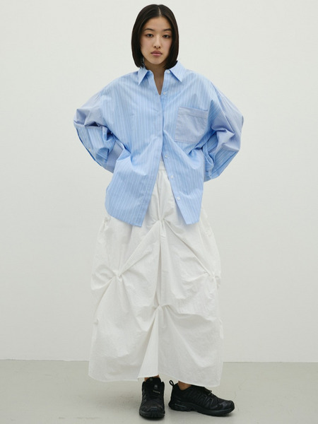 ツイストタッキングスカート